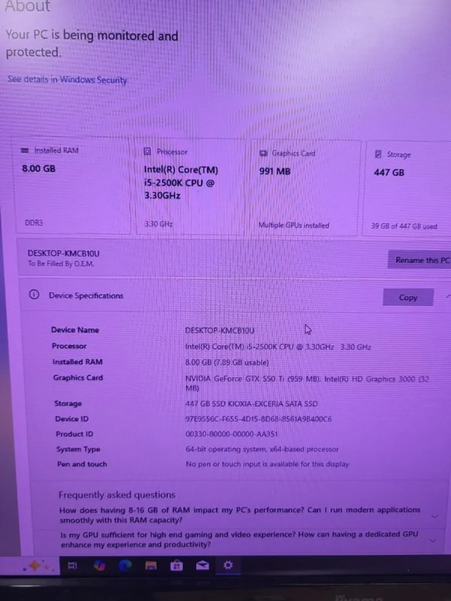 PC with 3 Monitors - Image 4