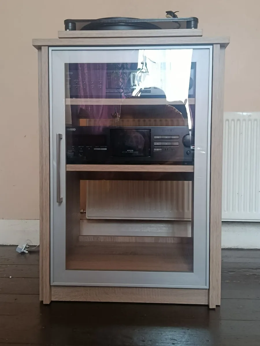 Delivery HiFi rack with LED lights - Image 2