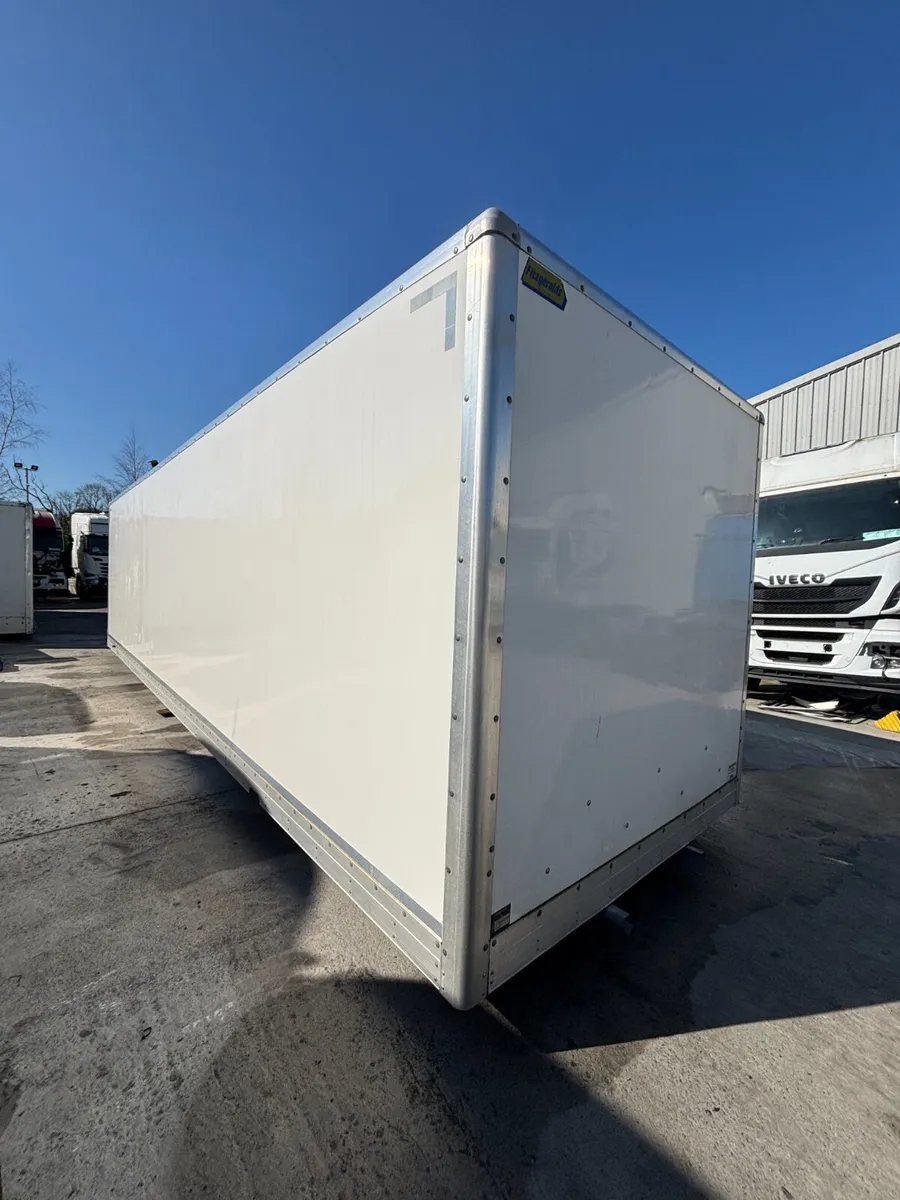 31Ft Box Body - Image 4