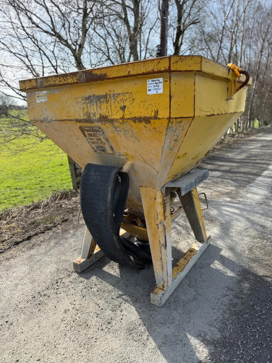 Concrete Skip - Image 3