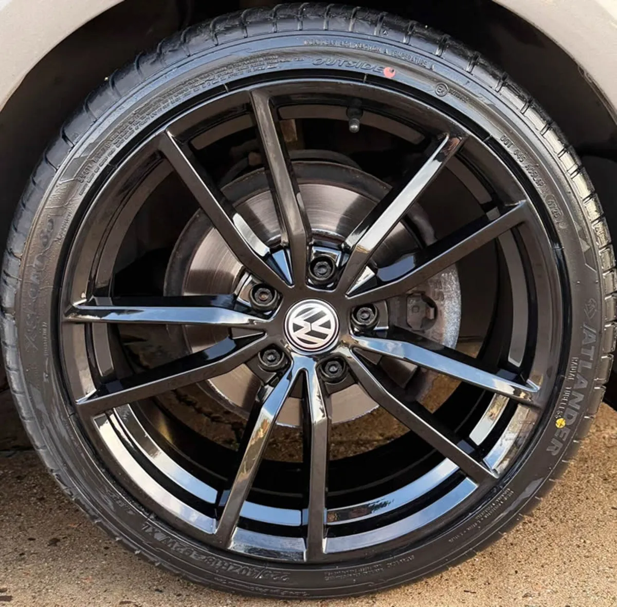 19" Pretoria Style Alloys & Tyres For Golf, Leon - Image 1