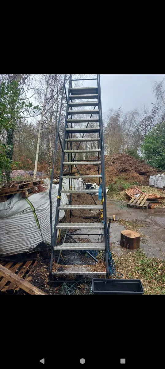 Warehouse ladder - Image 2