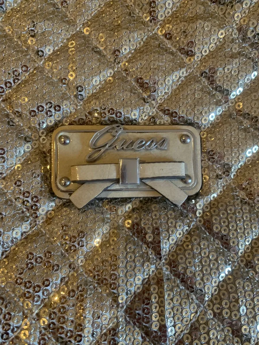 Guess Cosmetic Bag - Image 3