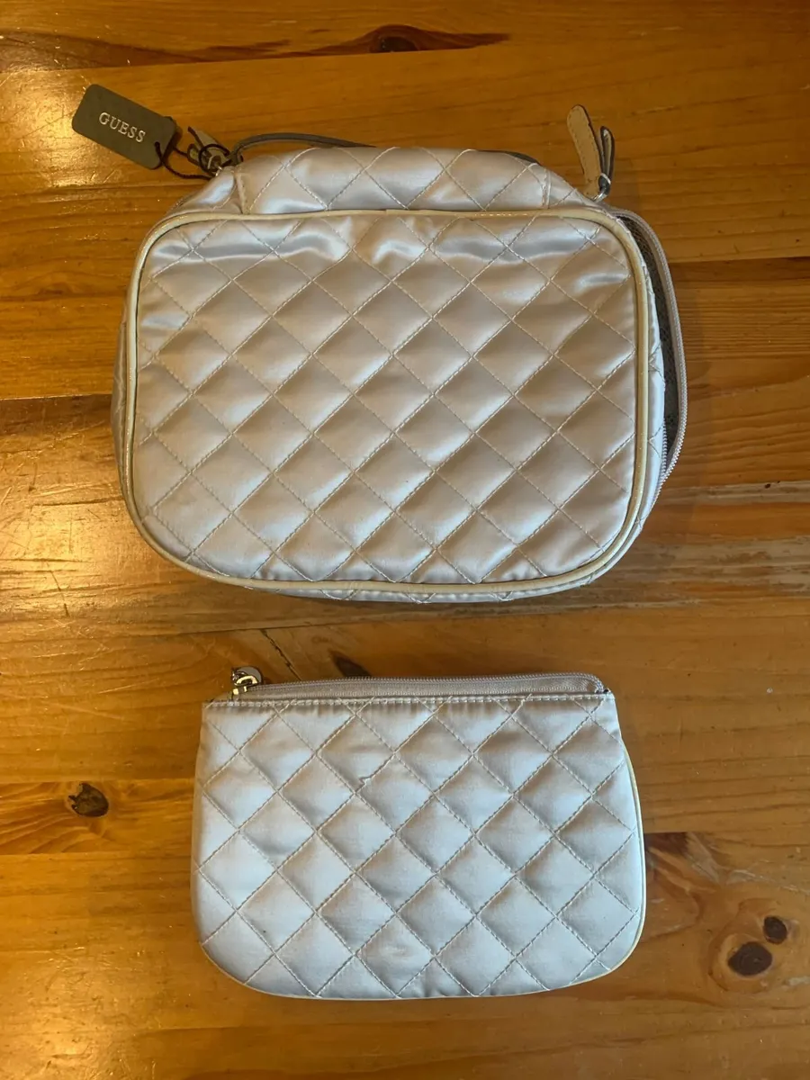 Guess Cosmetic Bag - Image 2