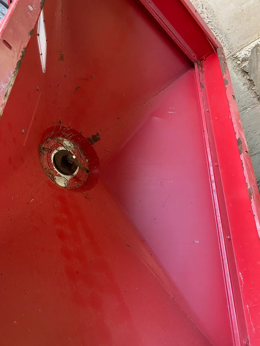 Rauch Spreader - Image 2