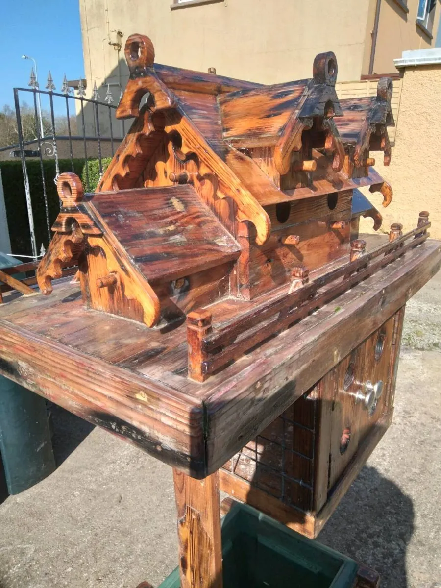 Birdhouse feeder - Image 1