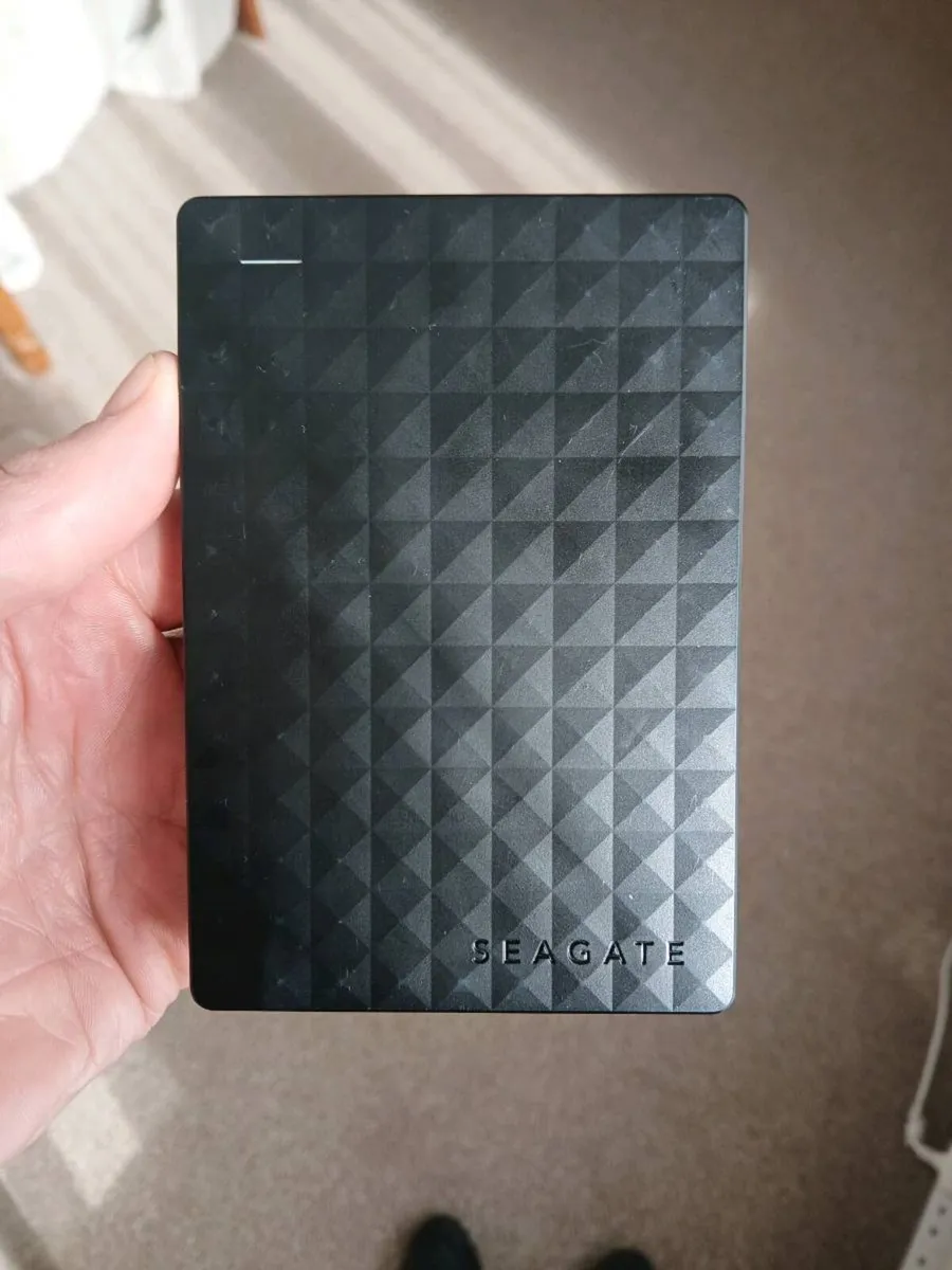 Seagate Expansion Portable 2TB External Hard Drive