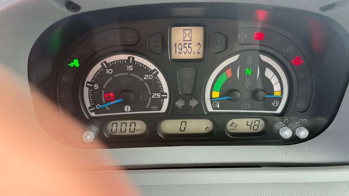 2024 New Holland T7.210 RC Classic - Image 3