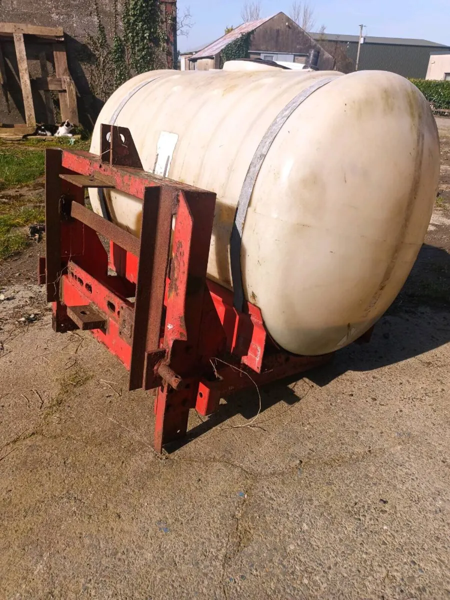 400 litre Sprayer tank - Image 2