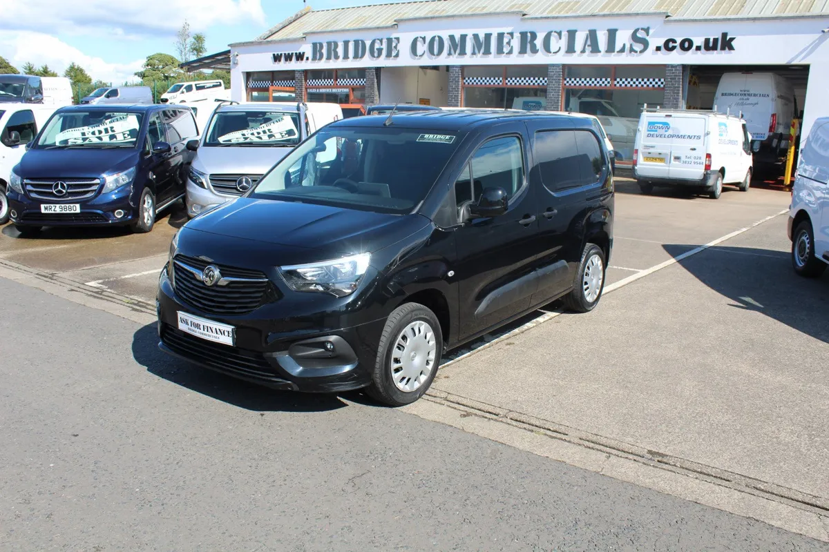 2022 Vauxhall Combo 2000 L1H1 Sportive - Image 1