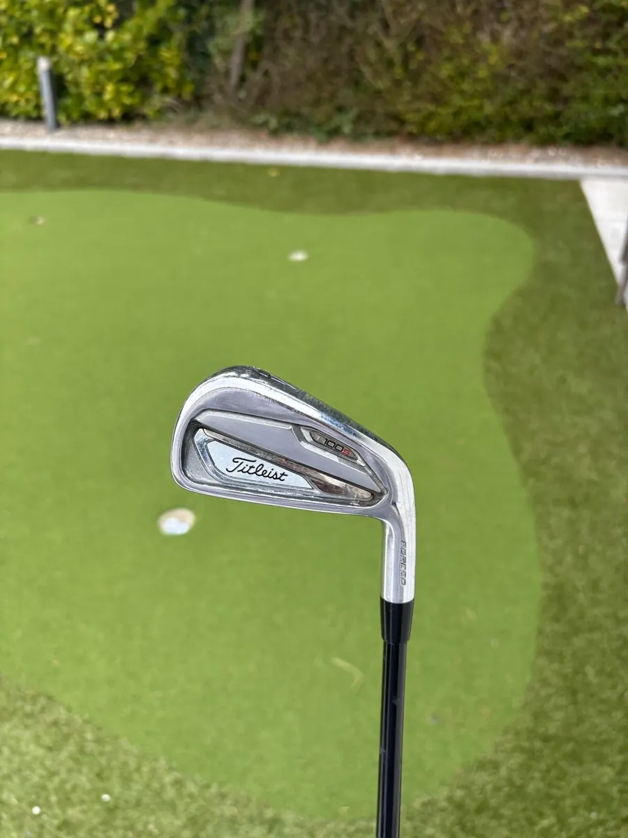 Titleist 4iron - Image 1