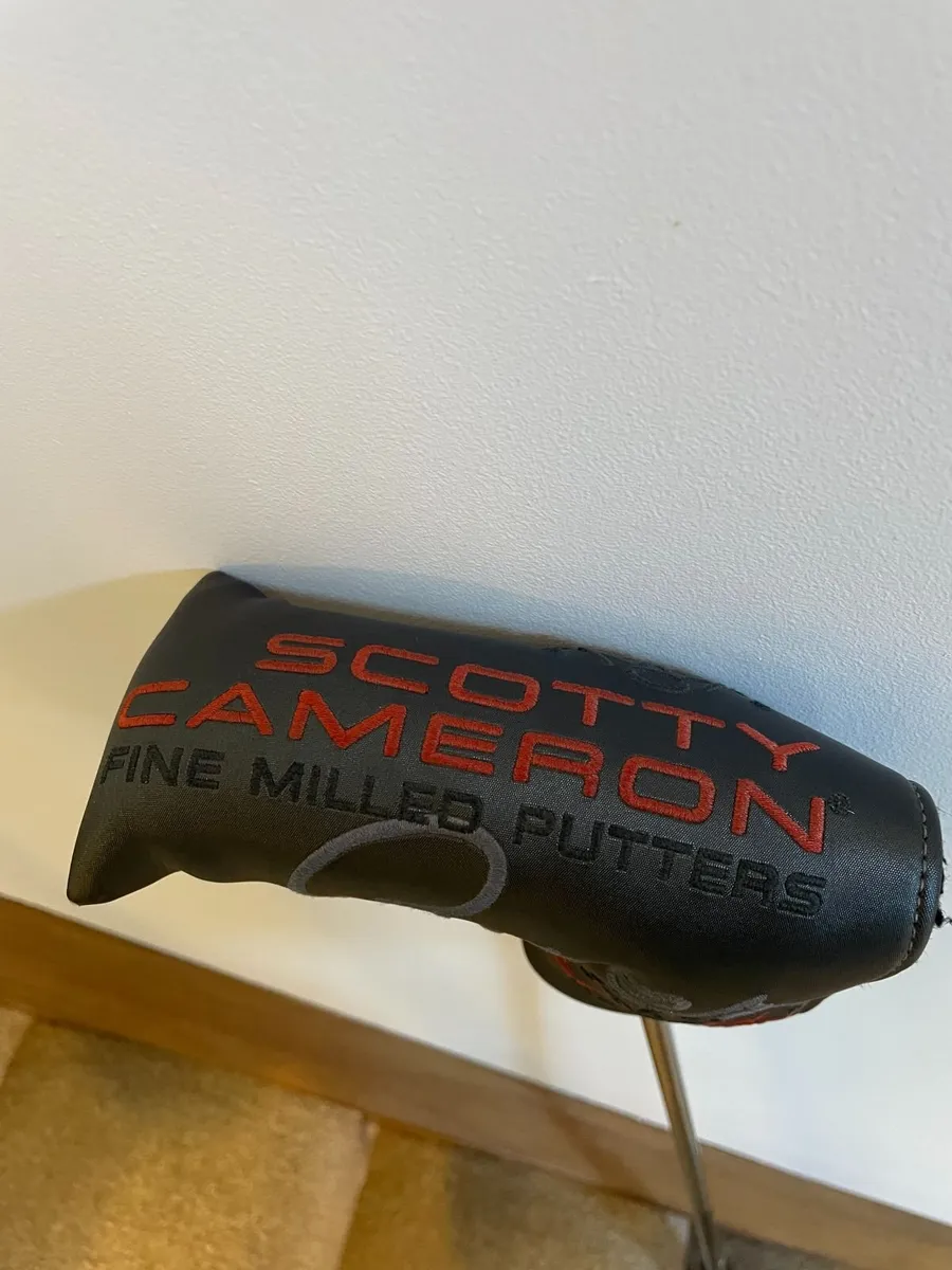 Scotty Cameron Super Select Newport 2.5+ 35"Putter - Image 1