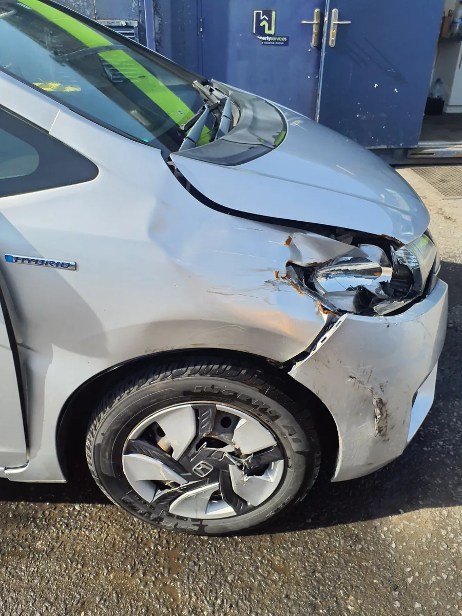 Honda Fit 2014 hybrid 2014 - Image 3