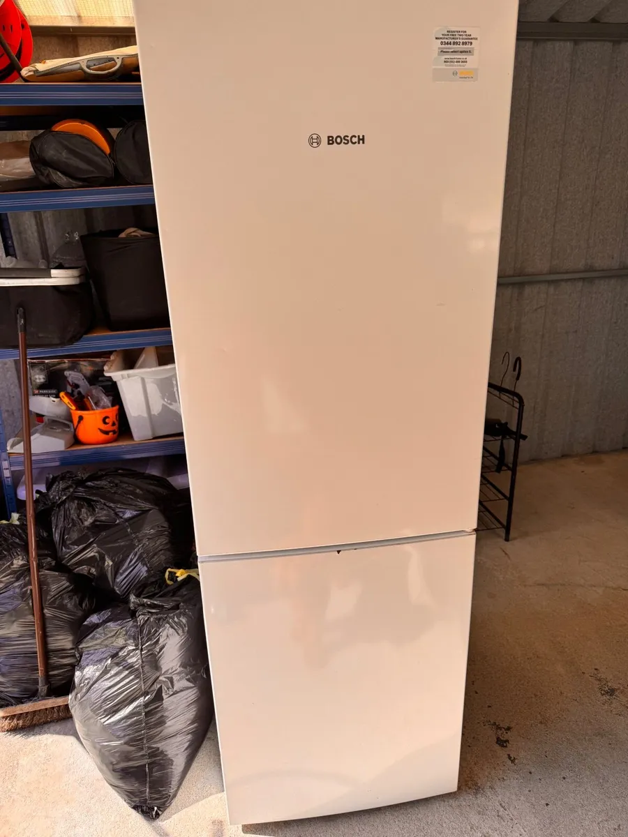Fridge/freezer - Image 1