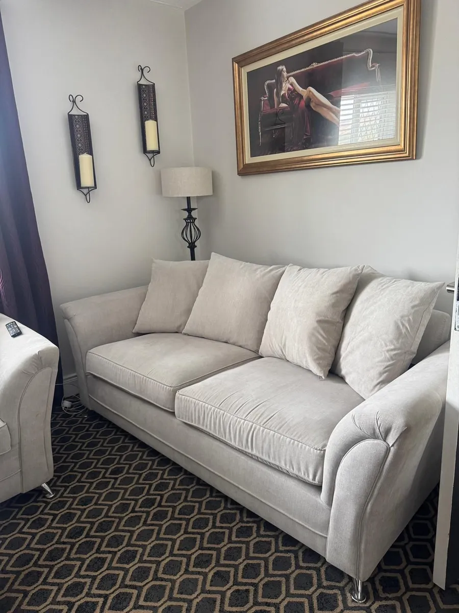 Sofa and chair - Image 3