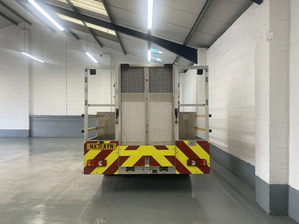 2021 Peugeot Boxer Dropside Van - Image 4