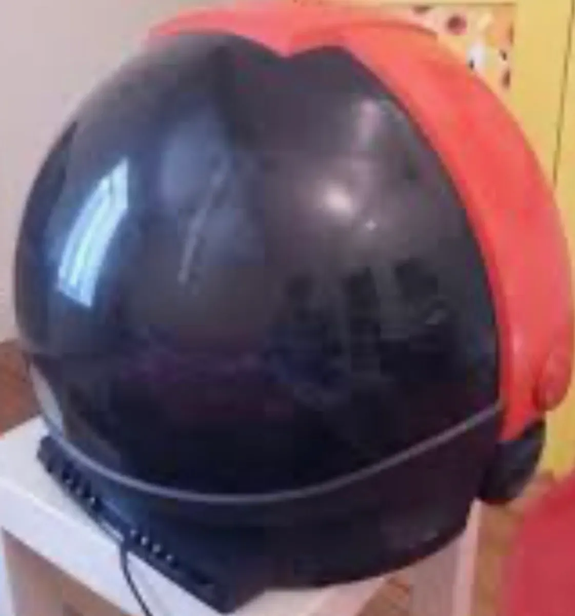 Philip’s Discoverer TV 14 inch - Image 1