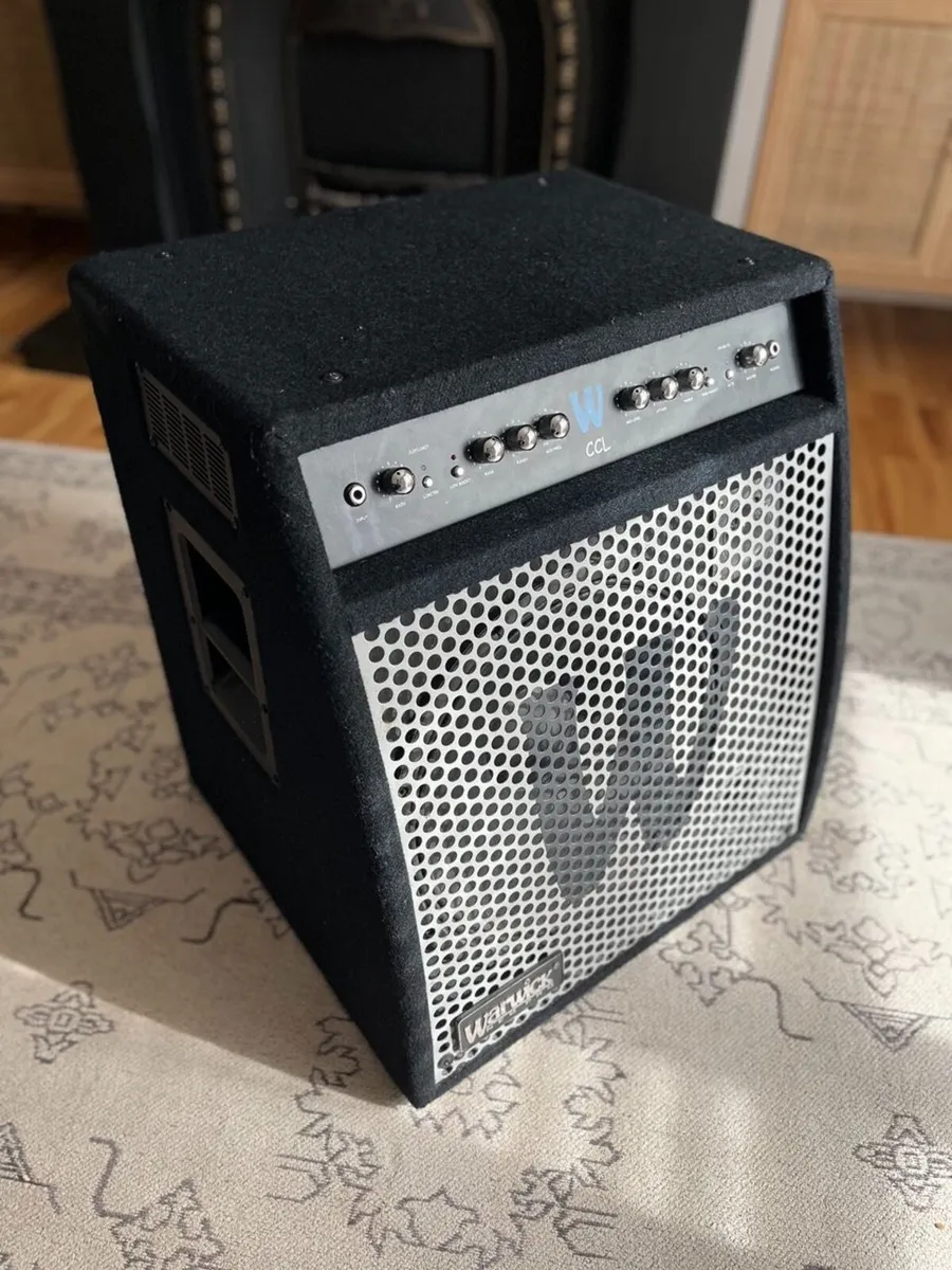 Warwick 250W Bass Amp - Image 1