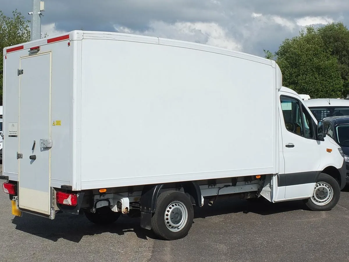 2019 Mercedes-Benz Sprinter Refrigerated Van - Image 3