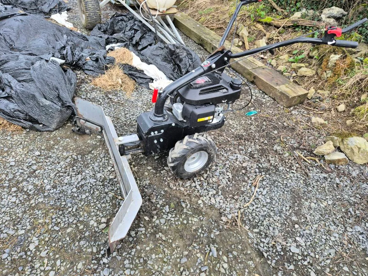 Honda Walk Behind Scraper - Image 1