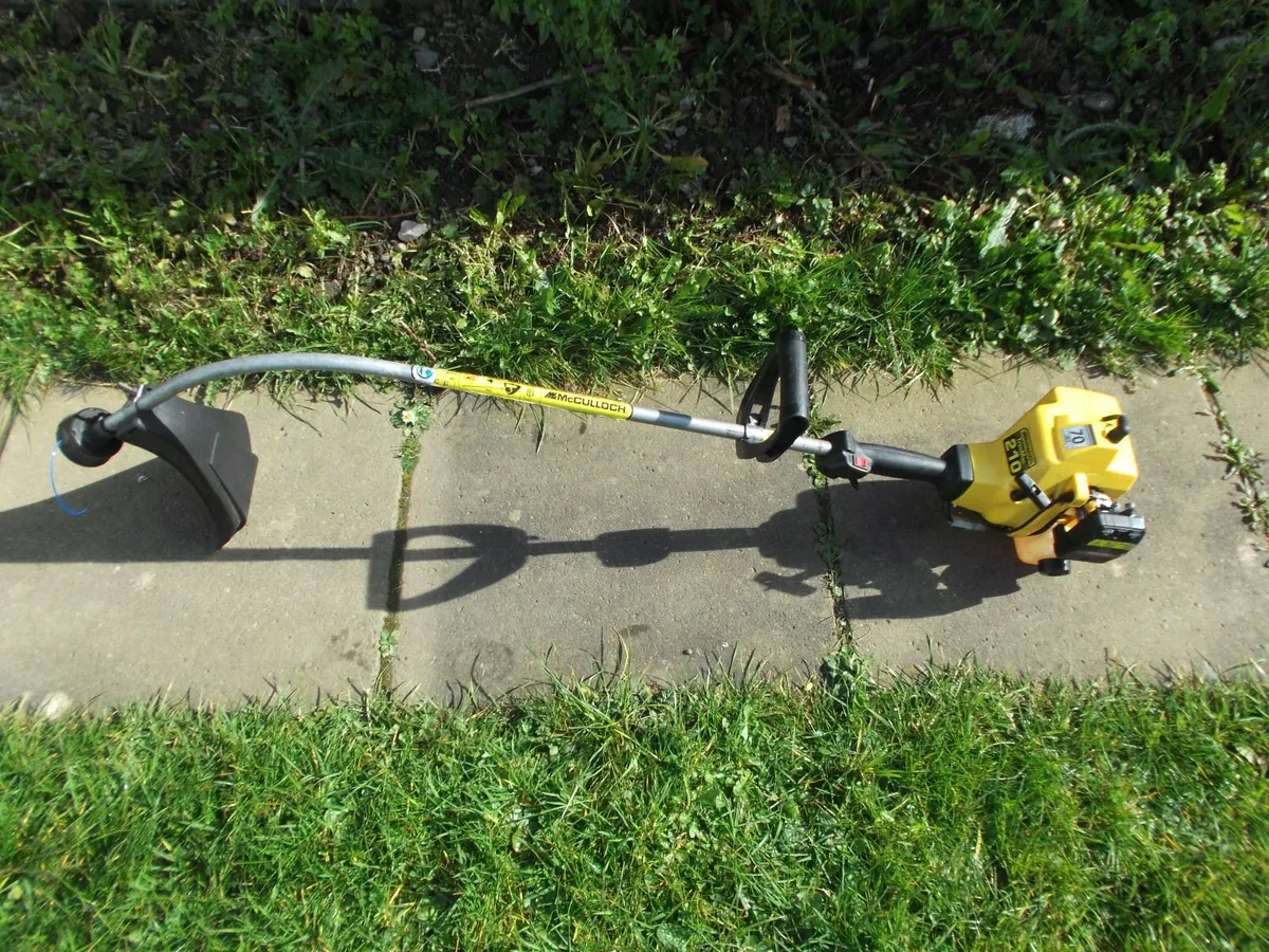 Grass trimmer - Image 1