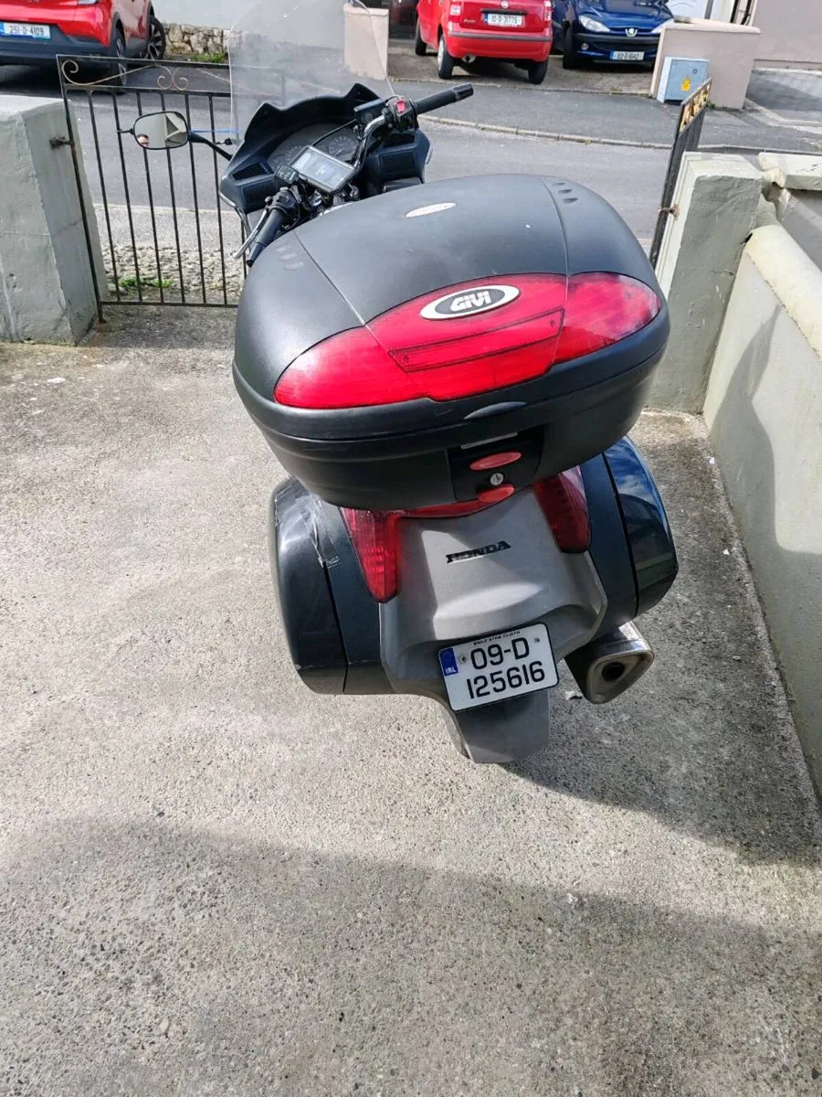 2009 Honda NT700 Deuville - Image 4