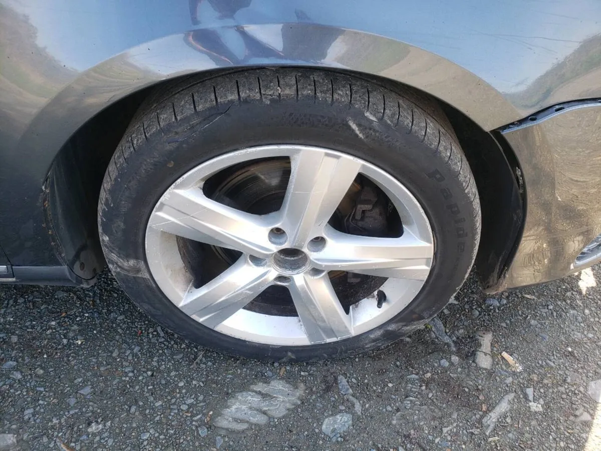 2012 Volkswagen Passat 2.0 TDI Breaking - Image 4