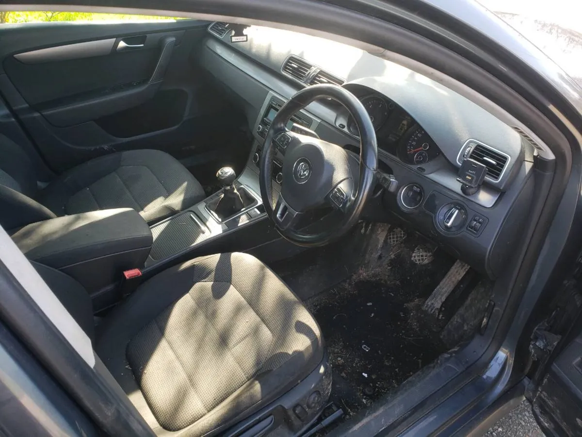 2012 Volkswagen Passat 2.0 TDI Breaking - Image 3