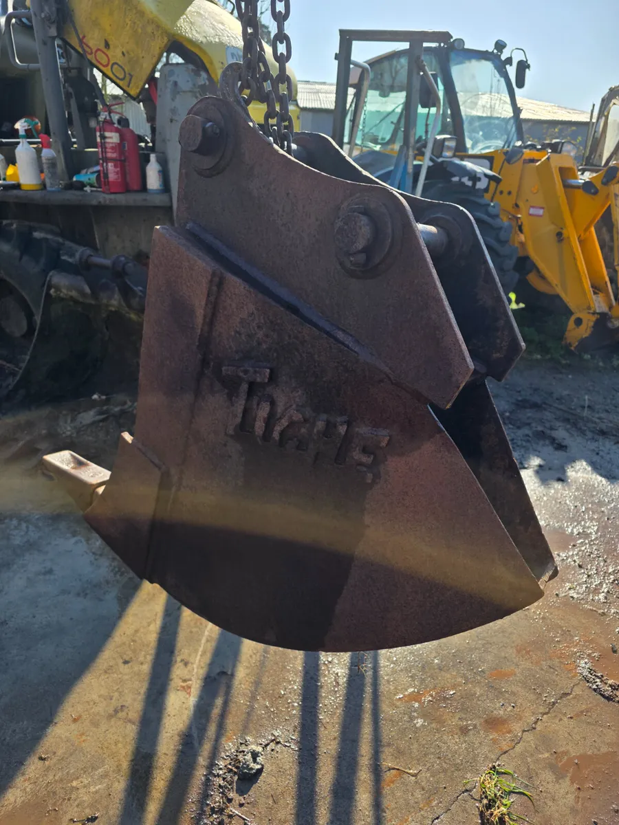 Bucket  tighe - Image 2