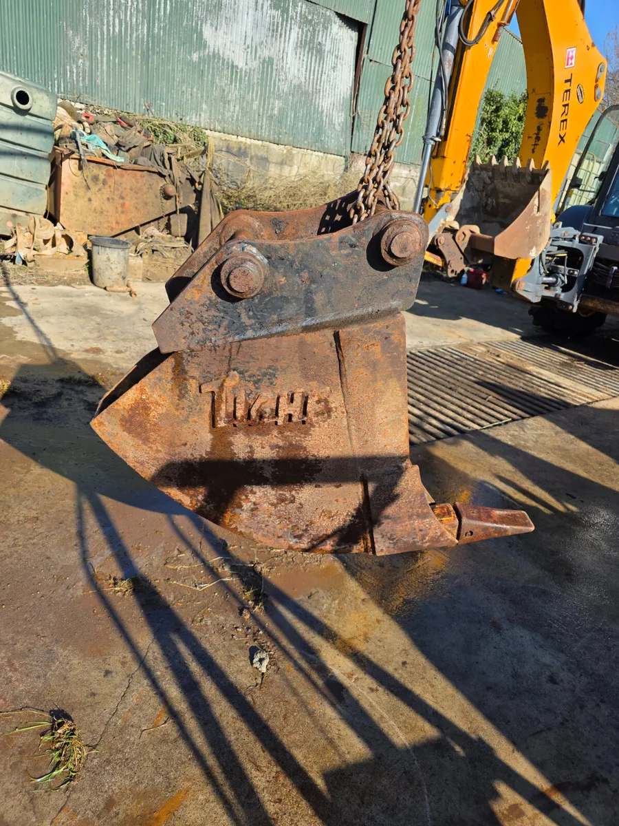 Bucket  tighe - Image 3