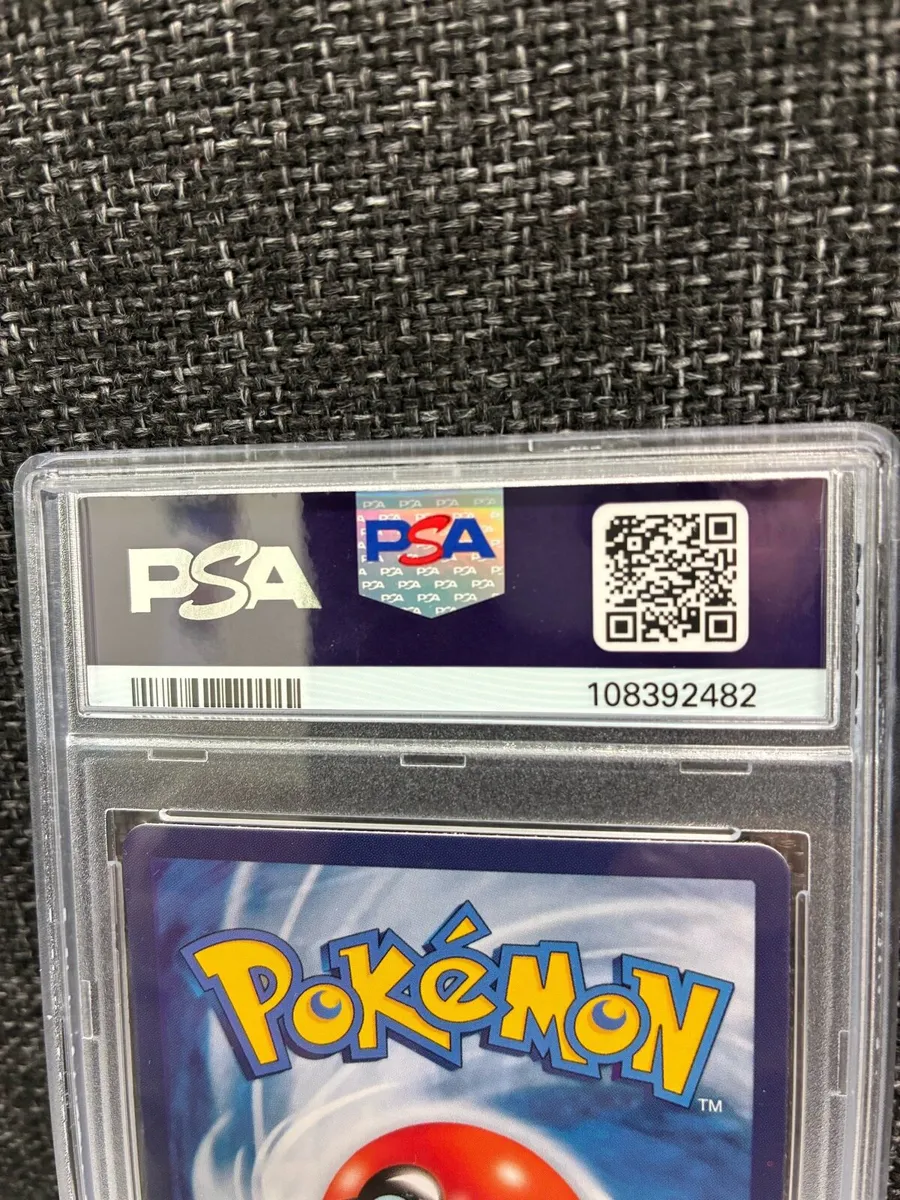 Pikachu card PSA 10 - Image 4
