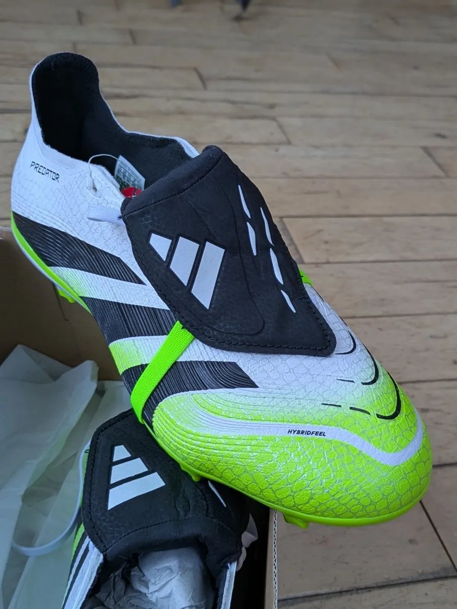 Football Boots - Image 4
