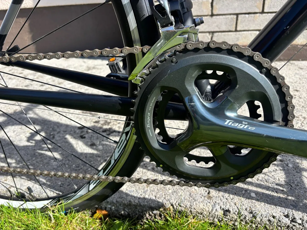 Trek road bike - Image 3