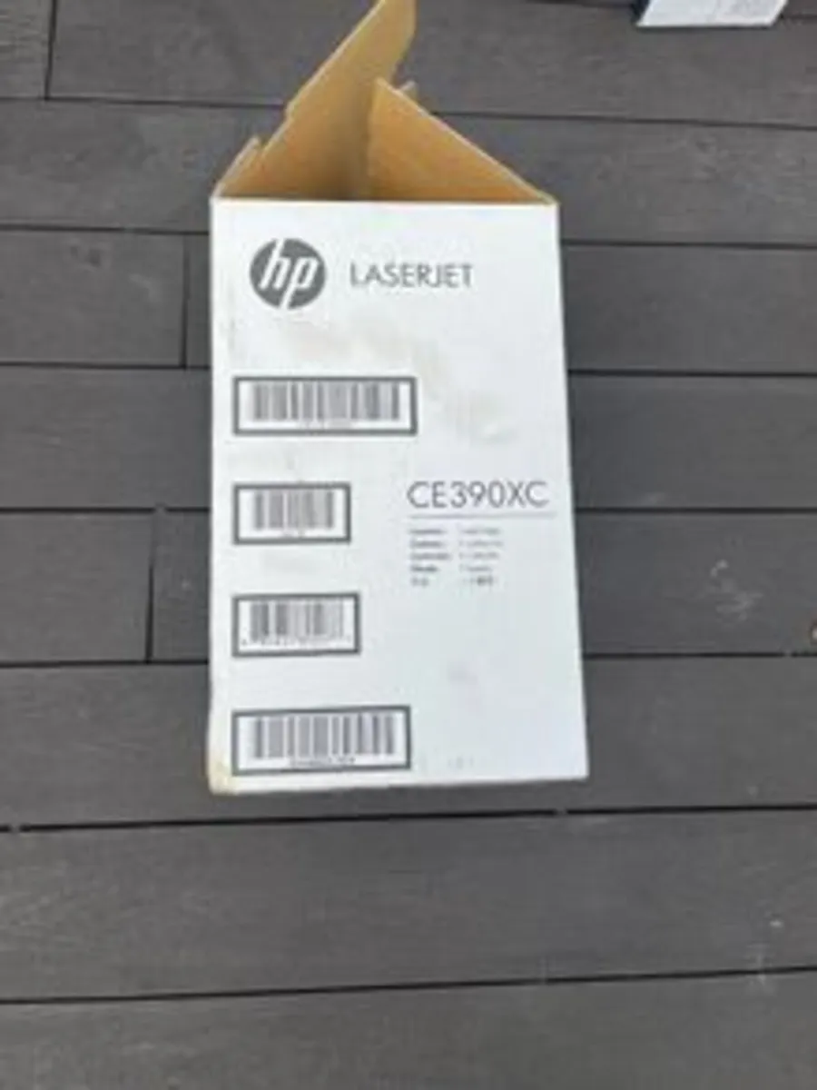 HP 90X Black High Yield Laser Toner CE390XC