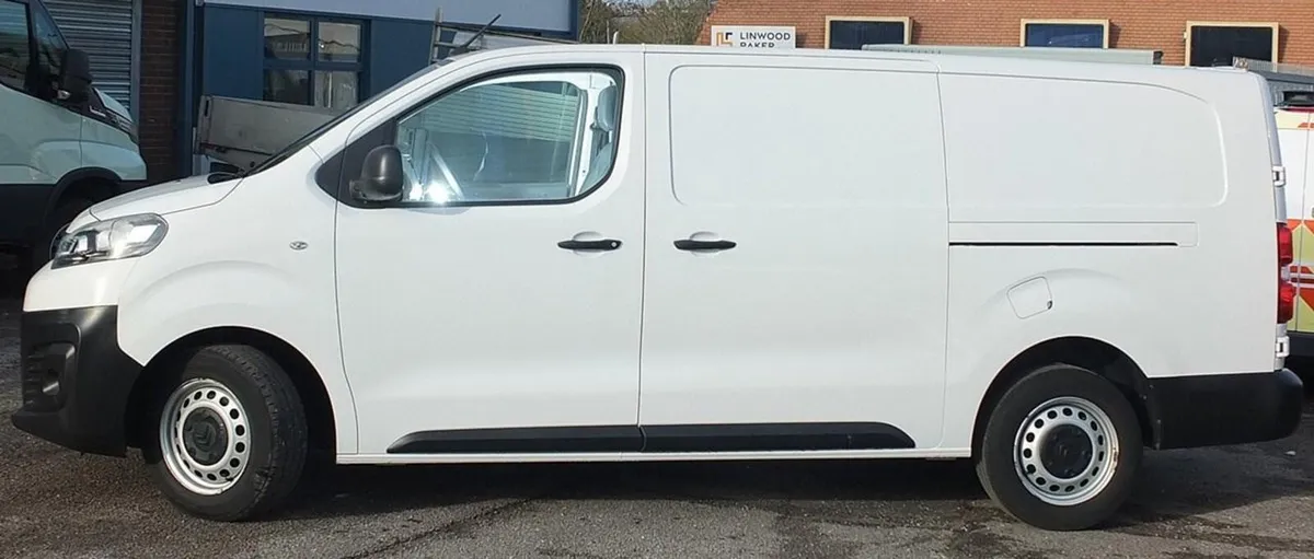 2020 Citroen Dispatch Panel Van - Image 3
