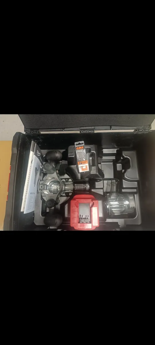 Milwaukee Trim Router - Image 1