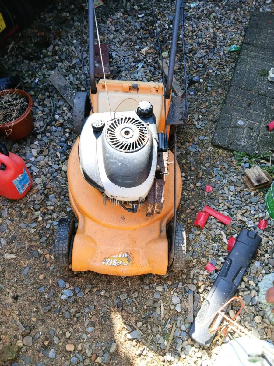 Push mower - Image 1