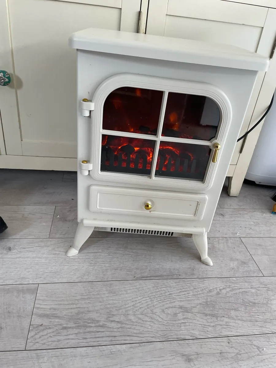 Electric fire 1800w - Image 1