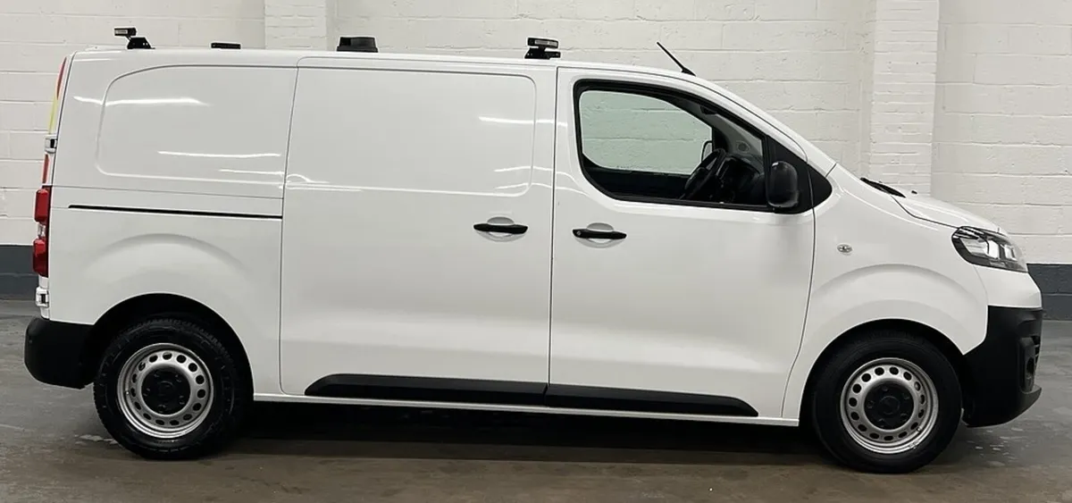 2019 Vauxhall Vivaro Panel Van - Image 3