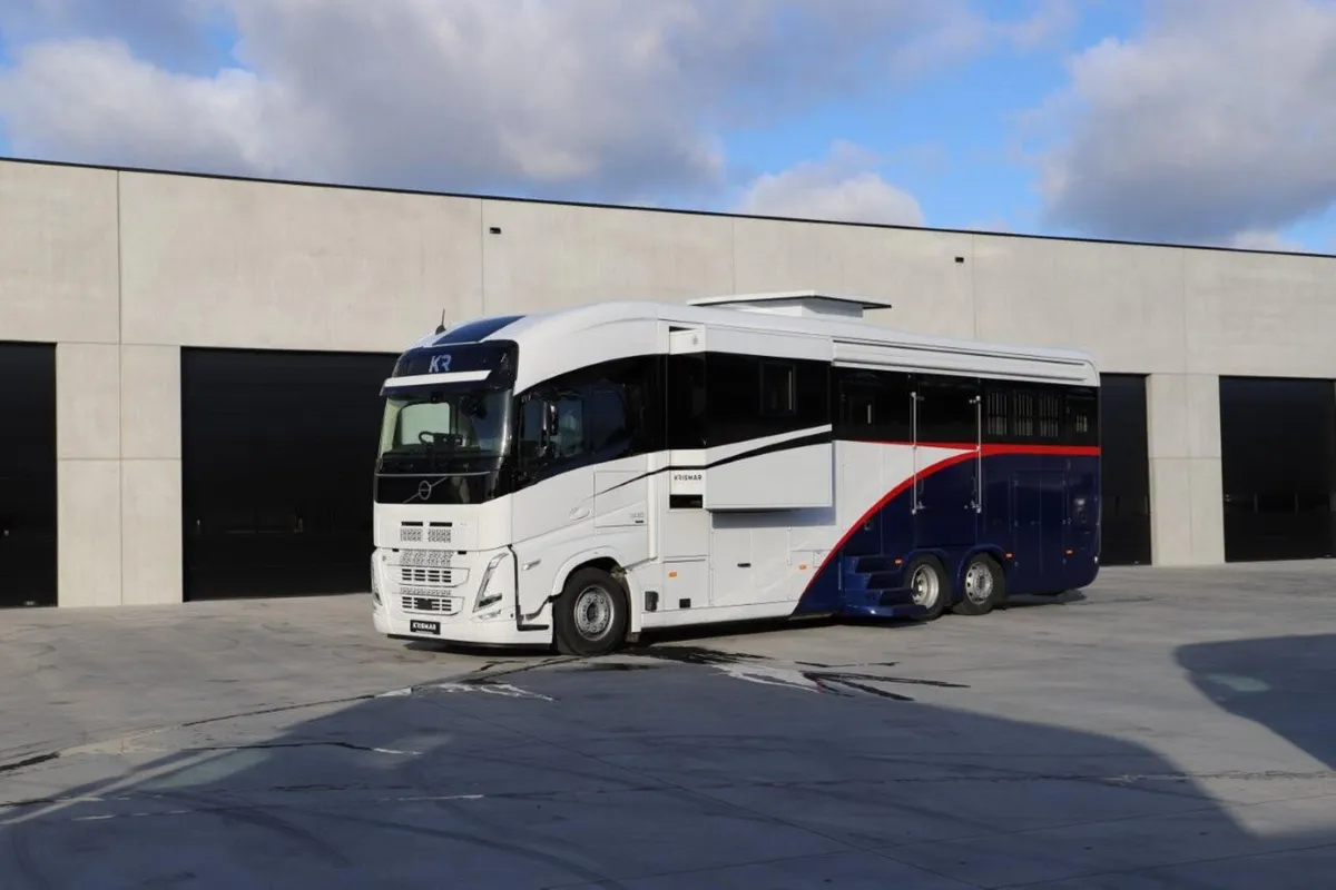 2026 Volvo fh 500 - Image 2