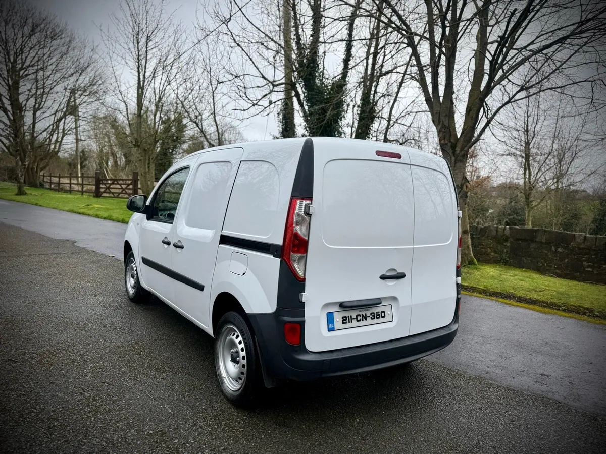 2021 Renault Kangoo Bussiness New Doe Taxed - Image 4