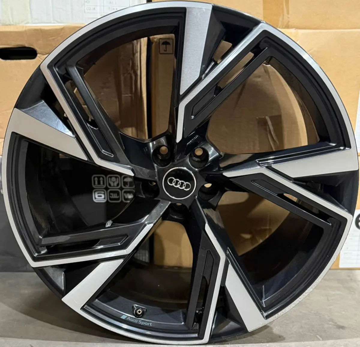 22" Genuine OEM Audi RS6 RS7 4K C8 Alloy Wheels - Image 3