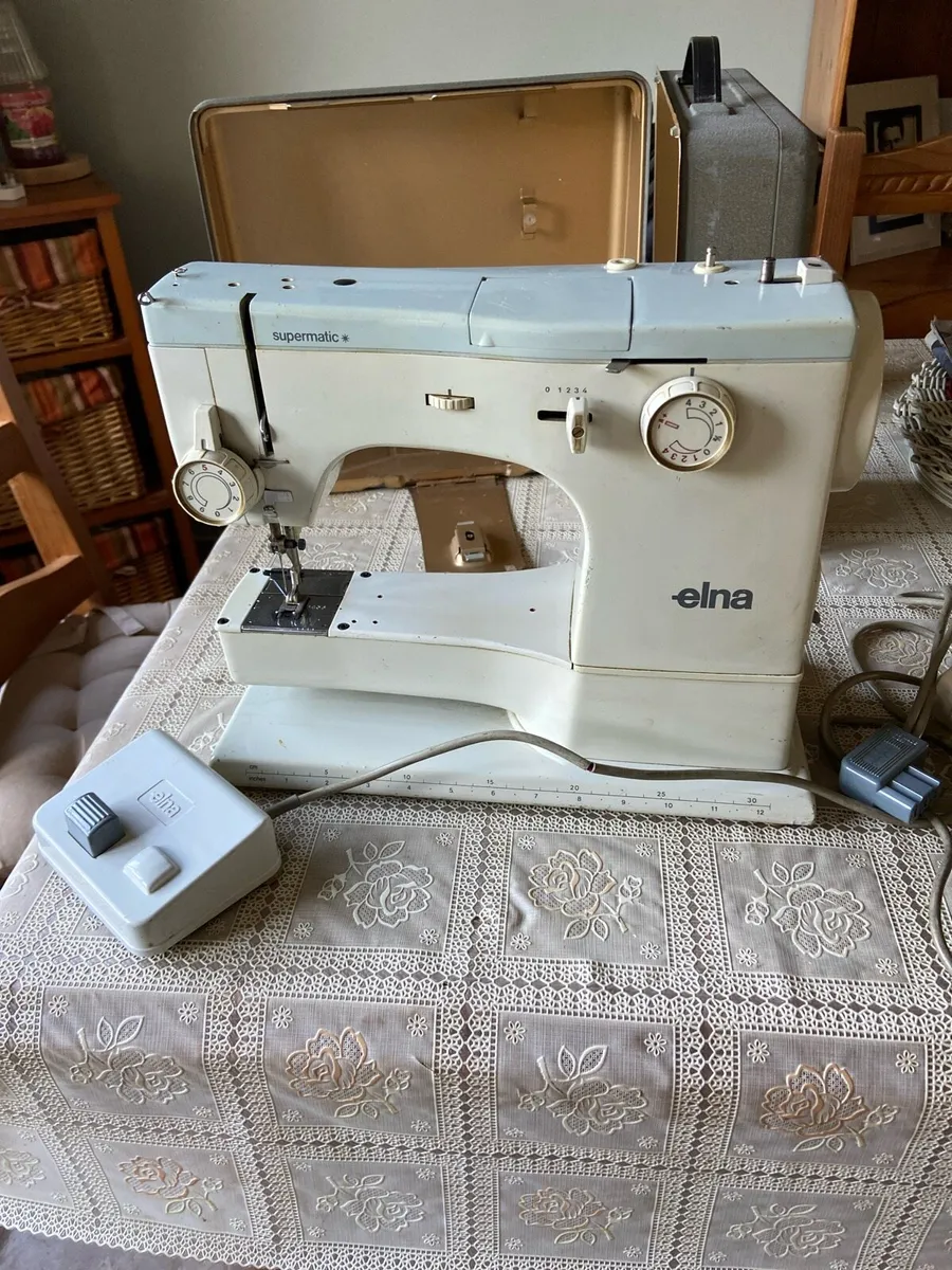 Vintage. ELNA. Sewing. Machine - Image 1