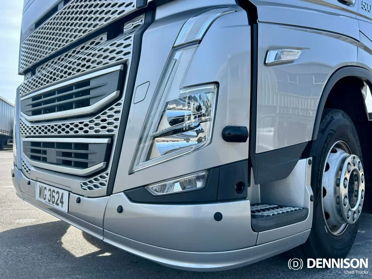 Volvo FH460 Globetrotter XL (2022) For Sale - Image 4