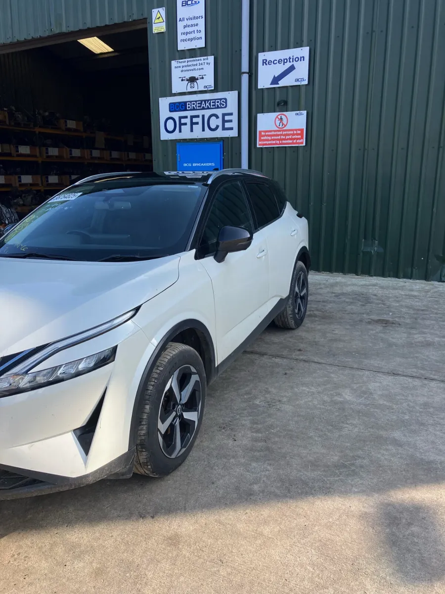 2024 nissan qashqai parts breaking - Image 2