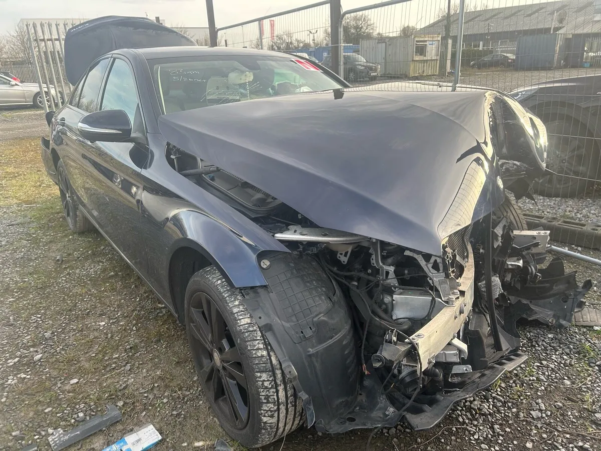Mercedes c220d 2016 parts - Image 2