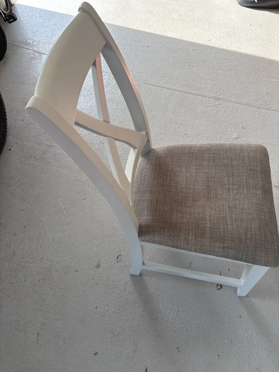 Kitchen Table and 6 Chairs - Image 3