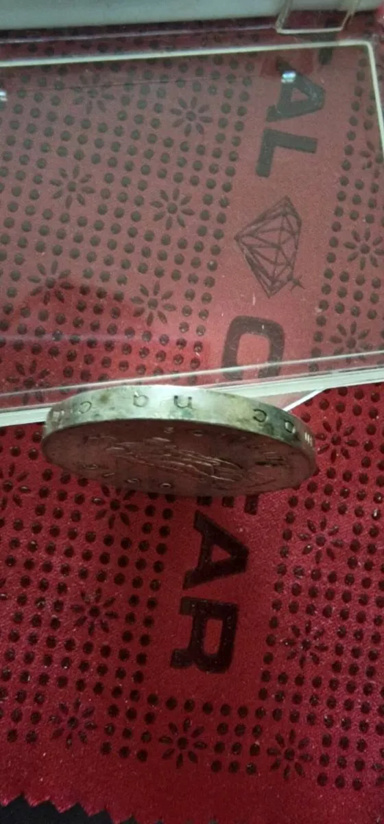 Ten shilling commemorative Padraig Pearse coin - Image 3