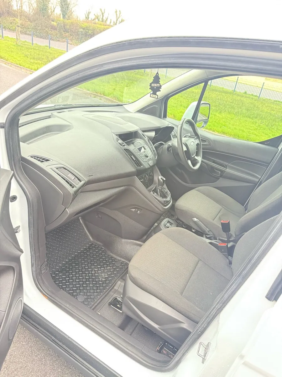 2017 Ford Transit Connect - Image 4