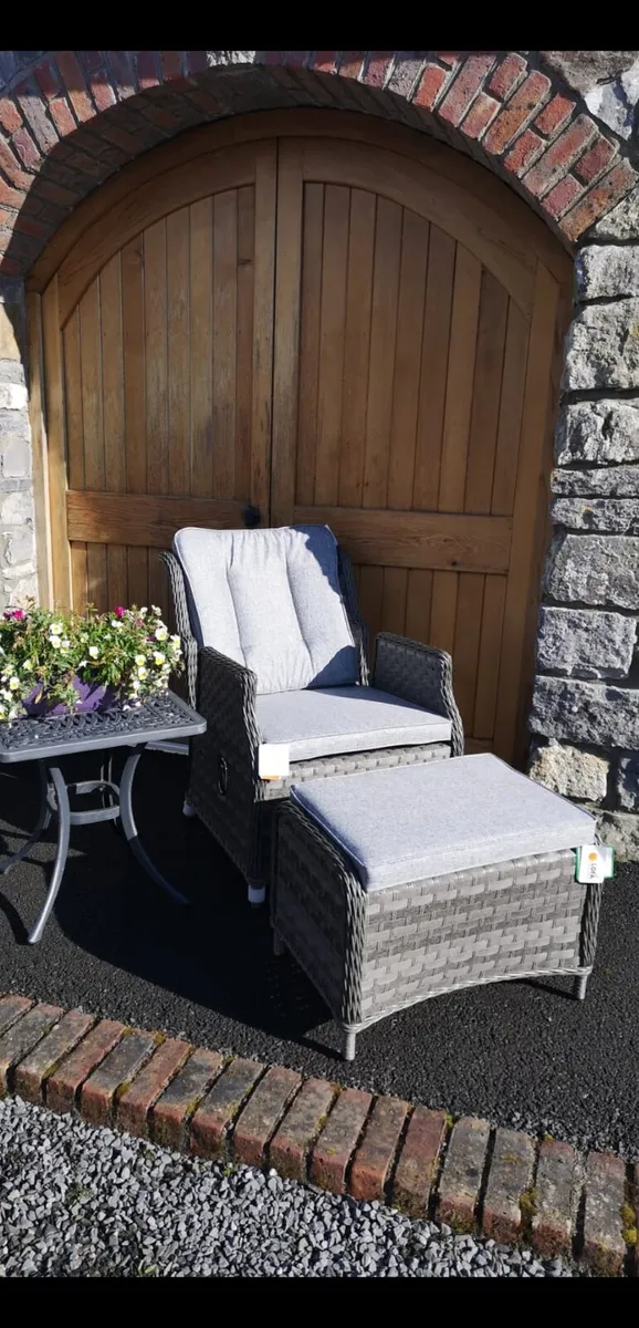 Brand New Dark Grey Rattan Companion Set - Image 2